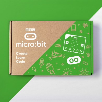 micro:bit BBC Go: Pocket-Sized Codeable Computer Kit : : Toys &  Games