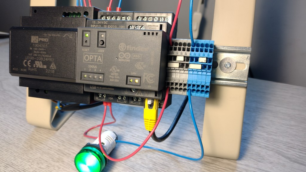 Arduino Opta circuit